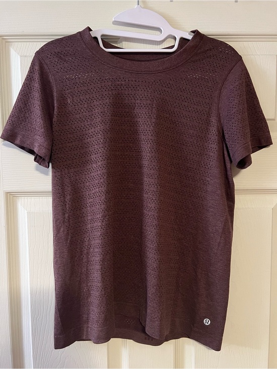 lululemon athletica Tops - #271 Lululemon Breeze By Short Sleeve Top Perforated Purple Burgundy Size 10 EUC